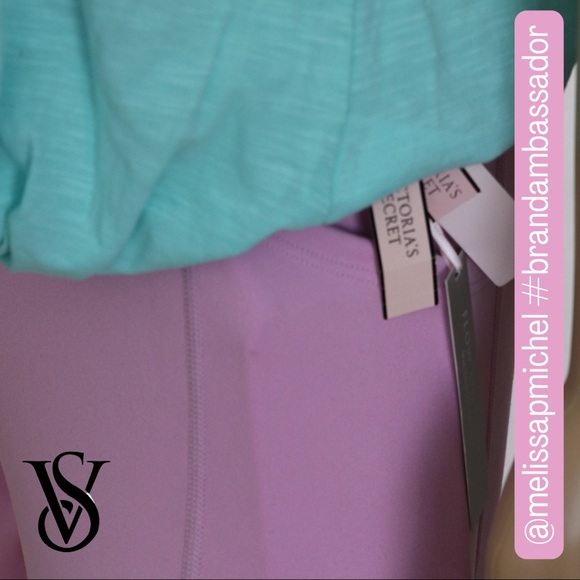 Victoria's Secret Flow On Point Leggings - Picture 8 of 11